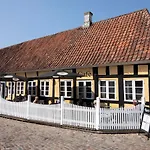 Postgaarden I 3*